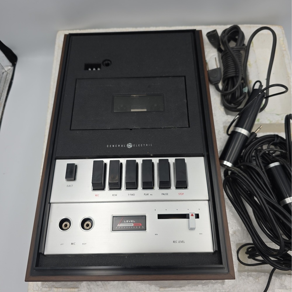 General Electric TD091 Cassette Recorder & Mic. 163B7050-4 PARTS READ DESC. RARE